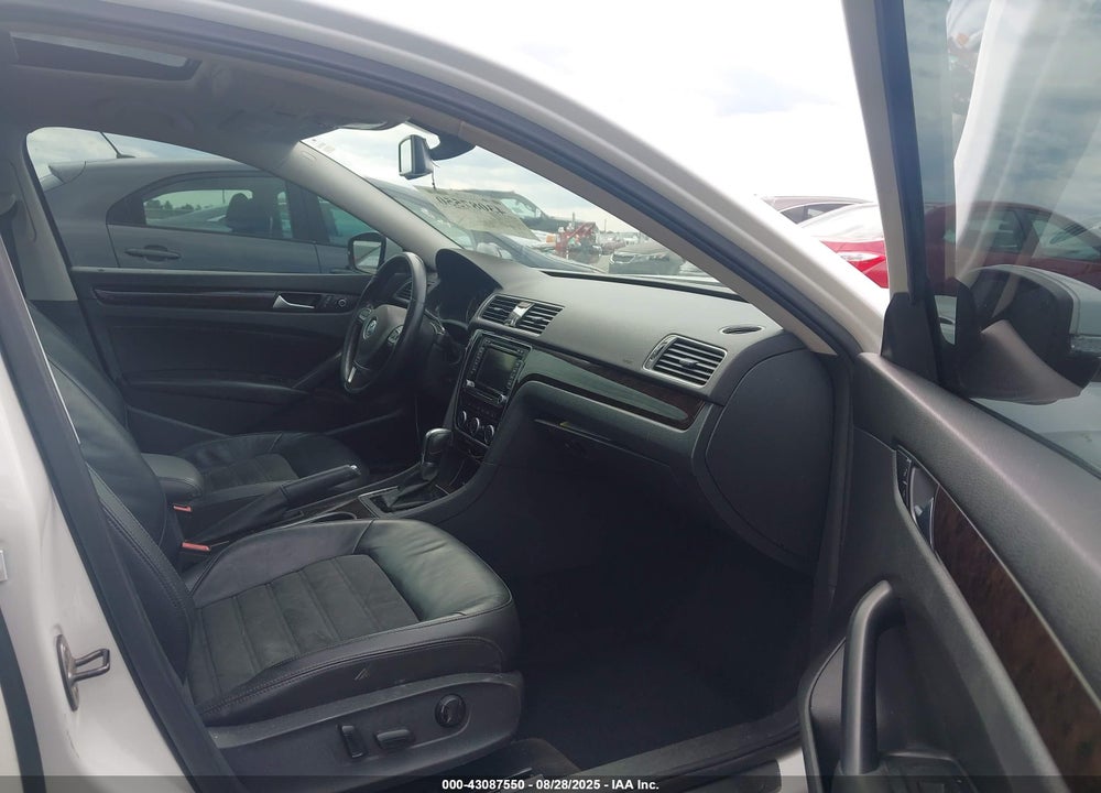 2014 VOLKSWAGEN PASSAT VIN: 1VWCT7A34EC105794