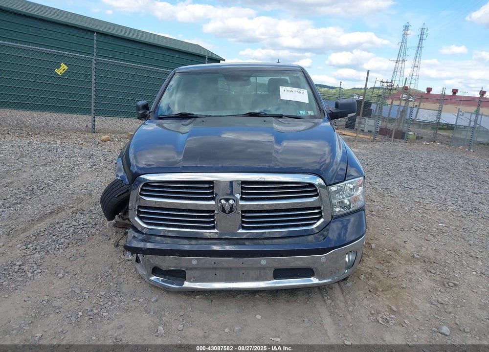 2017 RAM 1500 VIN: 1C6RR7GT4HS853160