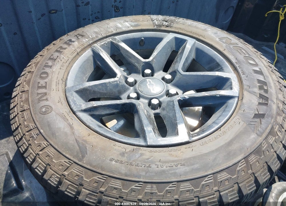 2020 CHEVROLET SILVERADO 1500 4WD SHORT BED LT TRAIL BOSS VIN: 1GCPYFED8LZ341345