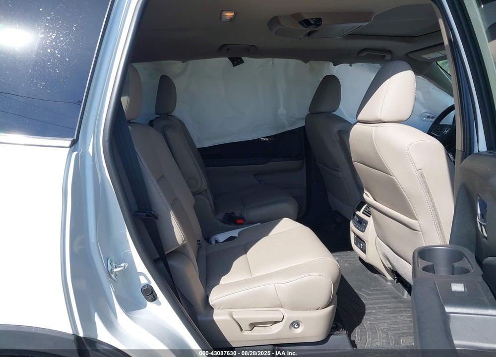 2022 HONDA PILOT VIN: 5FNYF5H68NB028502