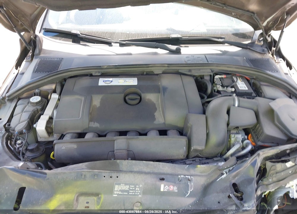 2013 VOLVO XC70 VIN: YV4940BZ5D1147161
