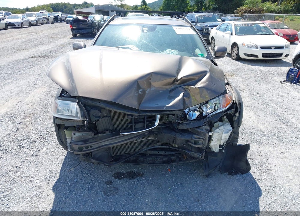 2013 VOLVO XC70 VIN: YV4940BZ5D1147161