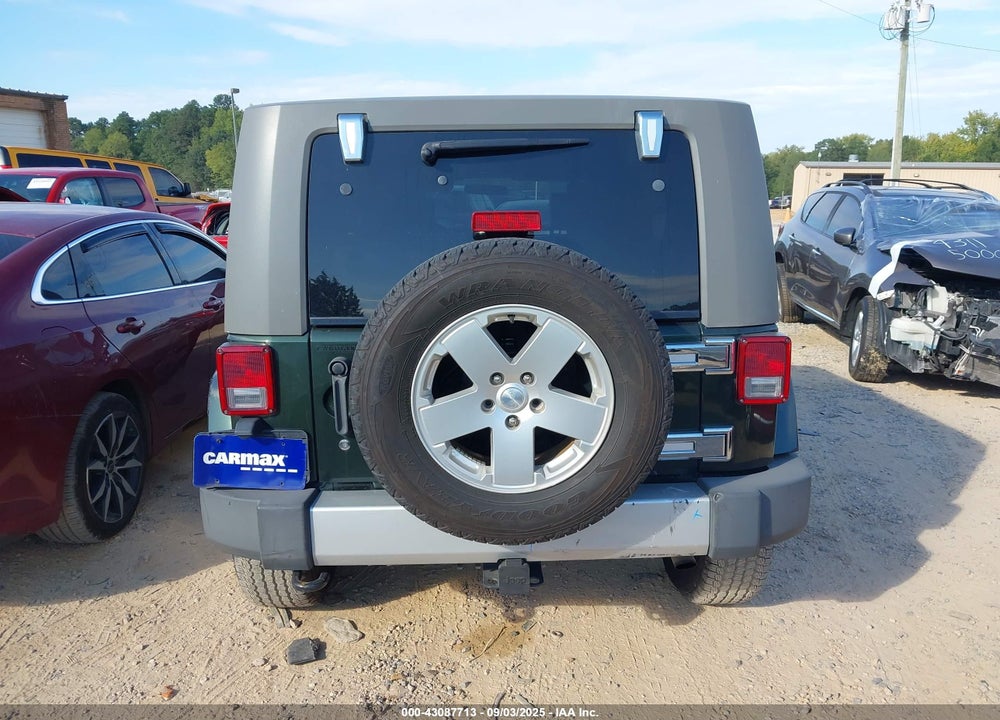 2010 JEEP WRANGLER UNLIMITED SAHARA VIN: 1J4BA5H12AL221027