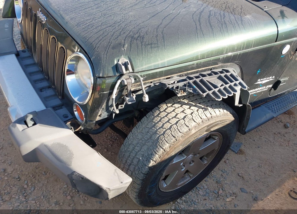 2010 JEEP WRANGLER UNLIMITED SAHARA VIN: 1J4BA5H12AL221027