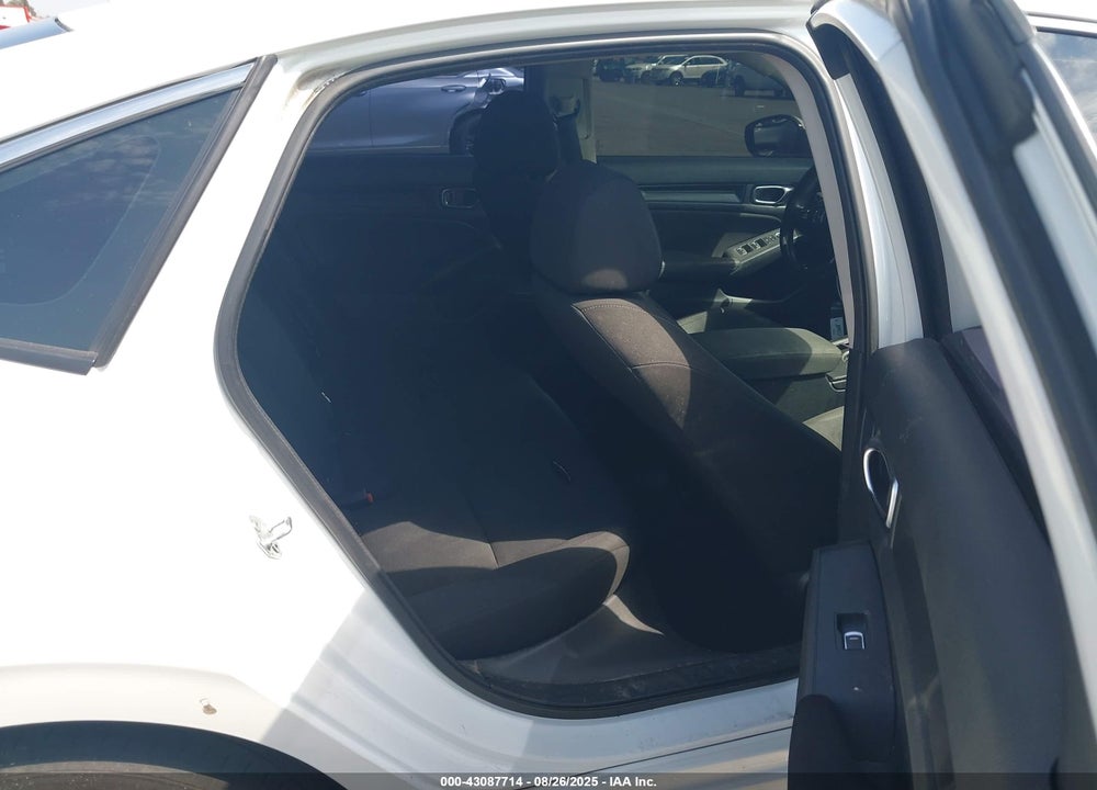 2022 HONDA CIVIC LX VIN: 2HGFE2F23NH516986