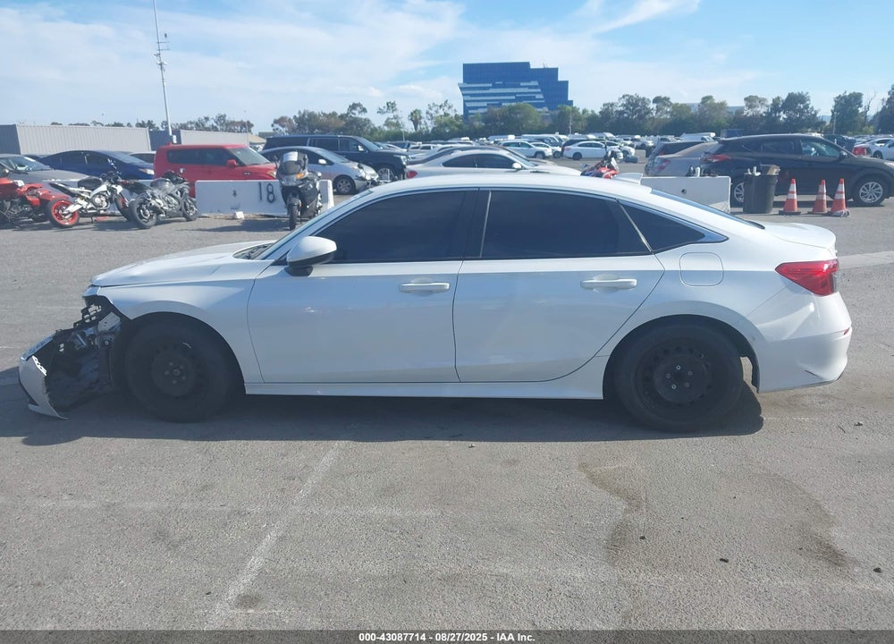 2022 HONDA CIVIC LX VIN: 2HGFE2F23NH516986