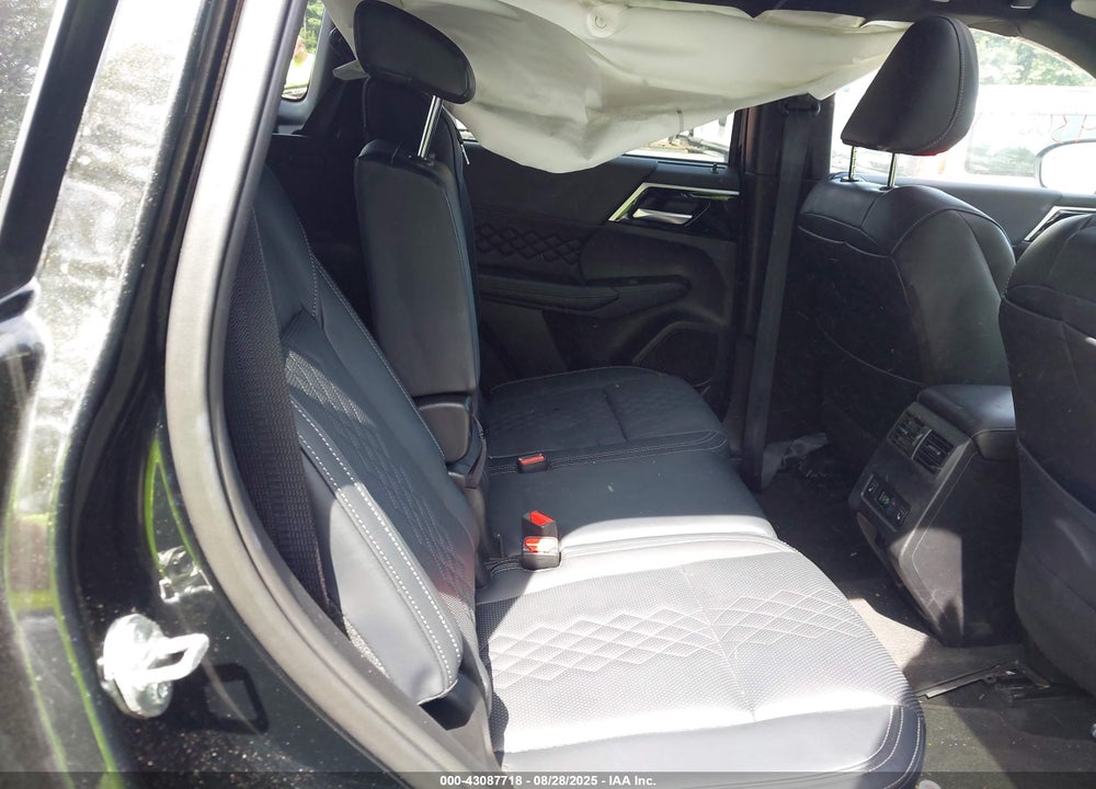 2024 MITSUBISHI OUTLANDER VIN: JA4J4WA81RZ073185