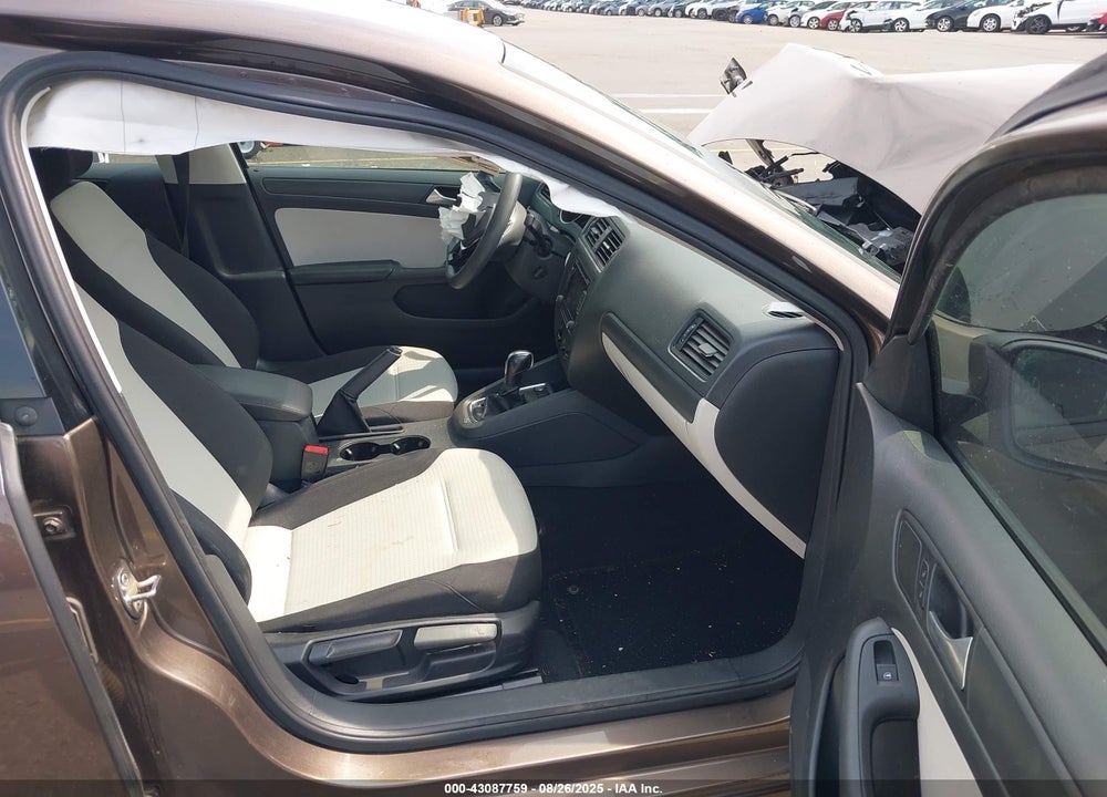 2015 VOLKSWAGEN JETTA VIN: 3VW2K7AJ3FM232646