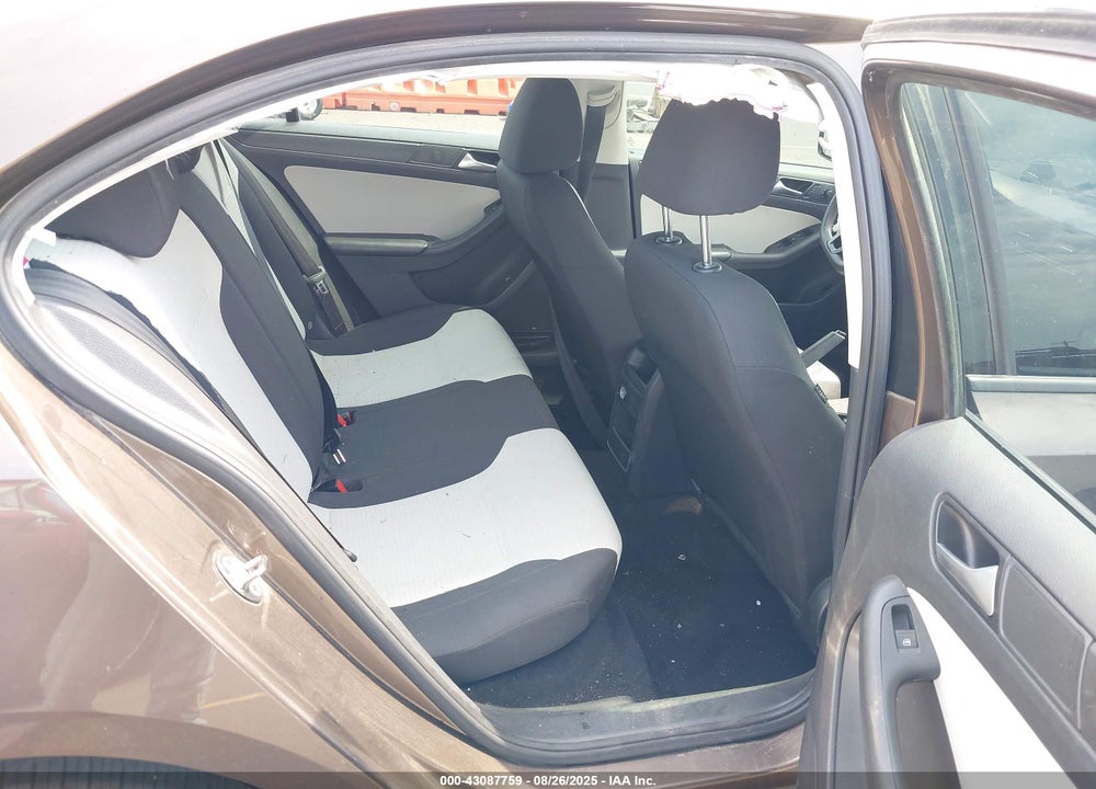 2015 VOLKSWAGEN JETTA VIN: 3VW2K7AJ3FM232646