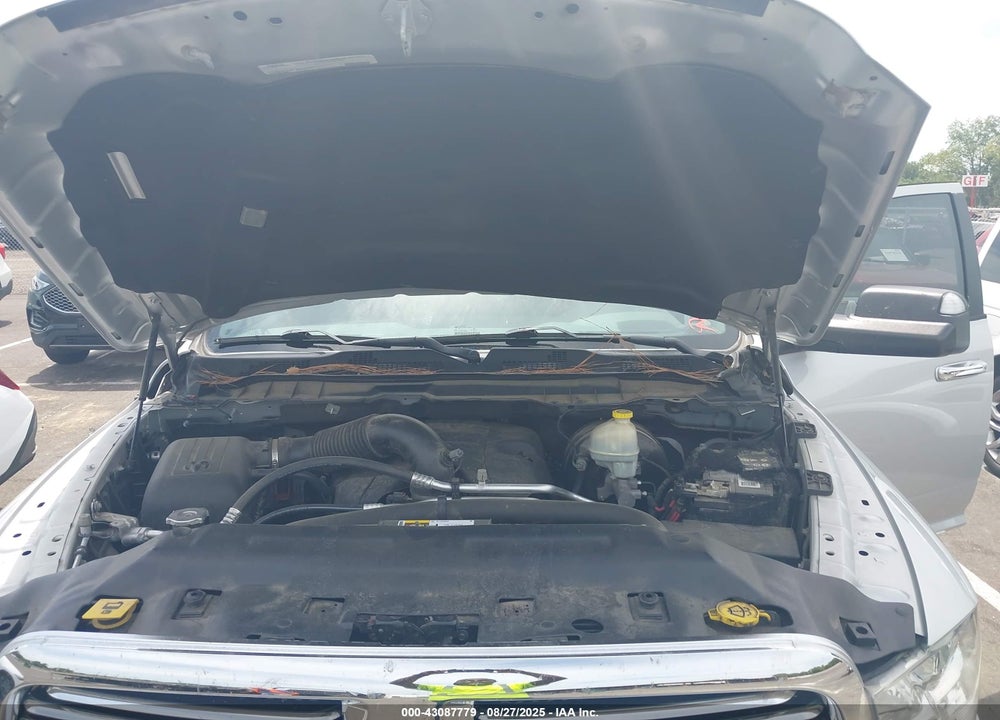 2016 RAM 1500 VIN: 1C6RR7LT0GS329069