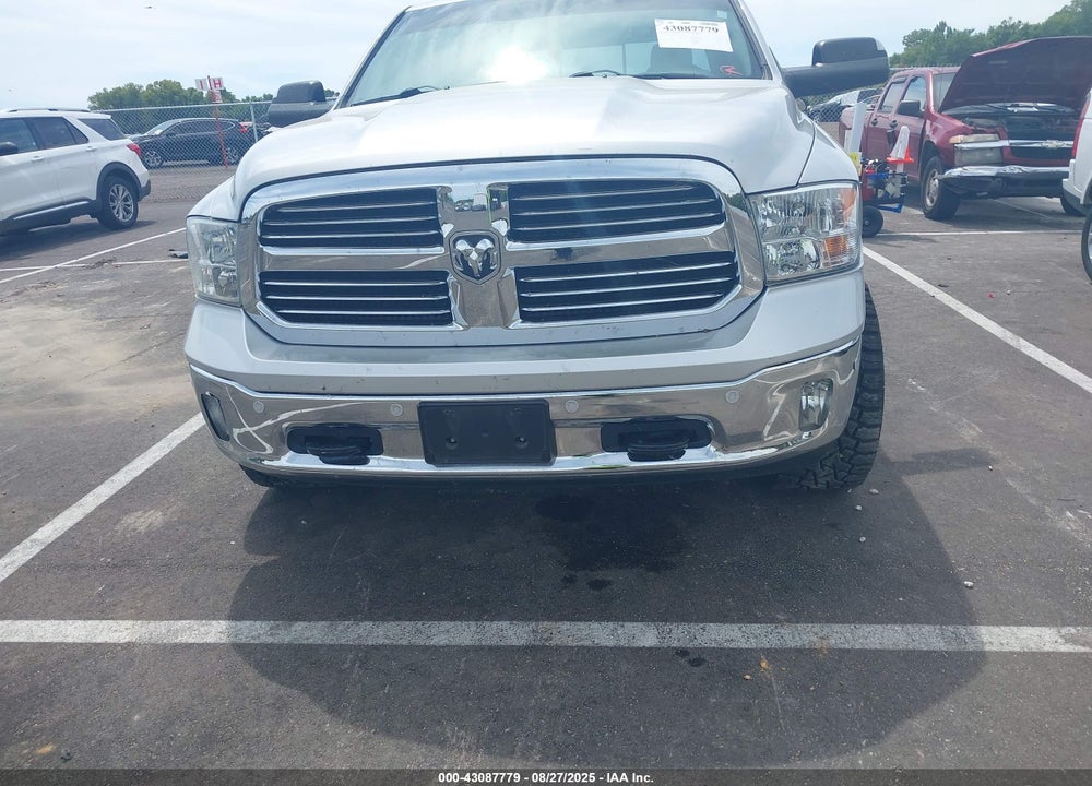 2016 RAM 1500 VIN: 1C6RR7LT0GS329069