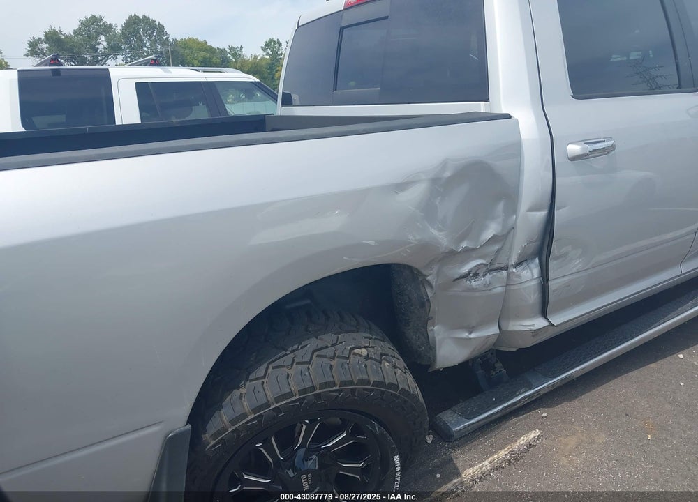 2016 RAM 1500 VIN: 1C6RR7LT0GS329069