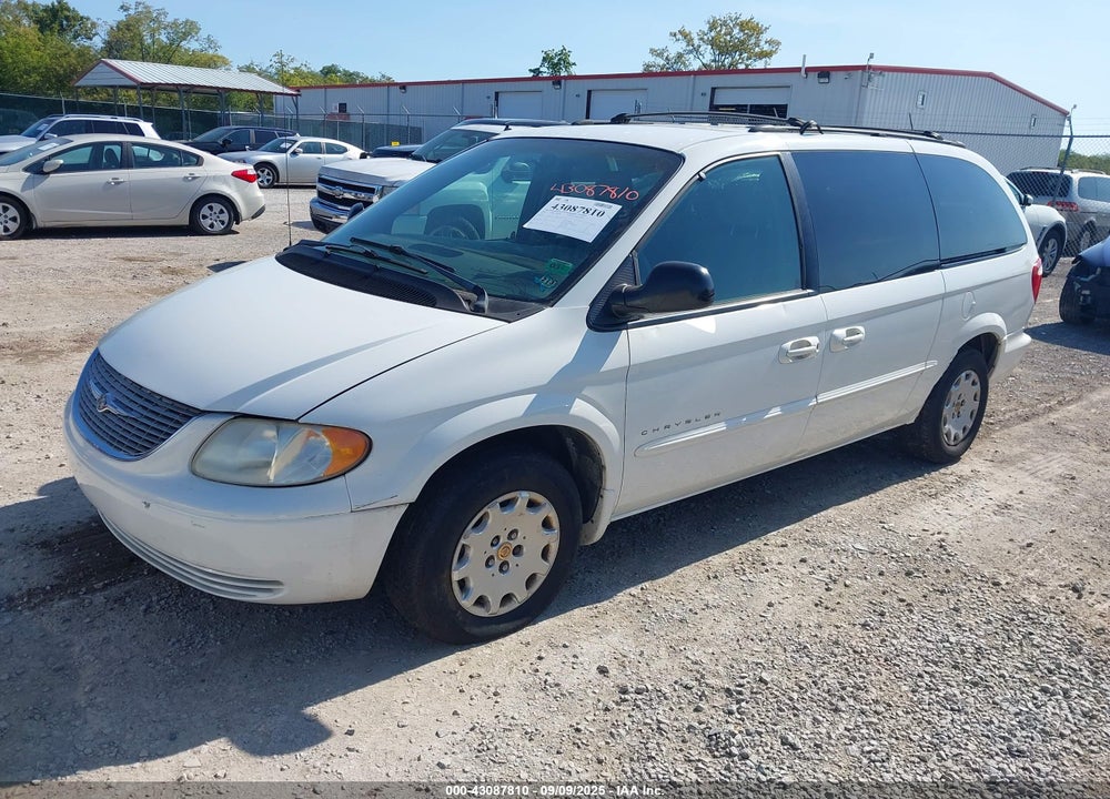 2001 CHRYSLER TOWN & COUNTRY LX VIN: 2C4GP44331R253195