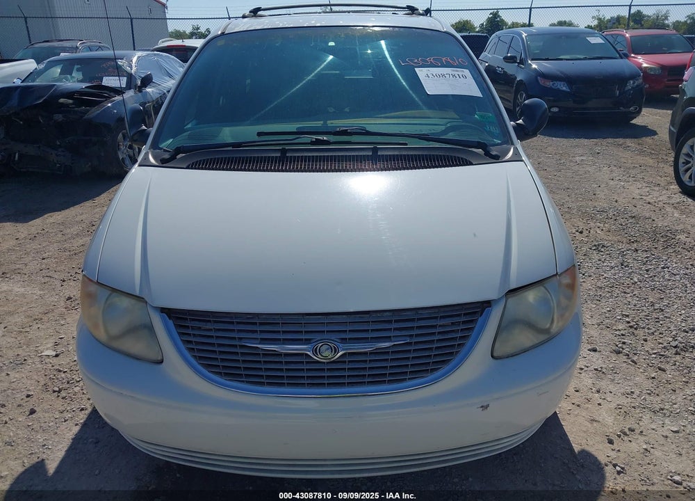 2001 CHRYSLER TOWN & COUNTRY LX VIN: 2C4GP44331R253195