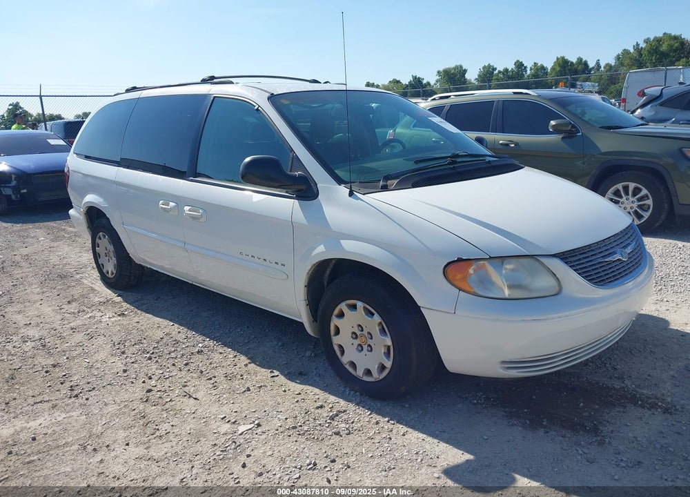 2001 CHRYSLER TOWN & COUNTRY LX VIN: 2C4GP44331R253195