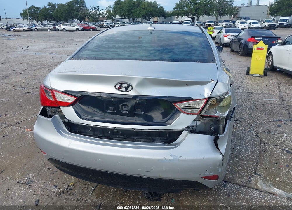 2014 HYUNDAI SONATA GLS VIN: 5NPEB4AC0EH884127