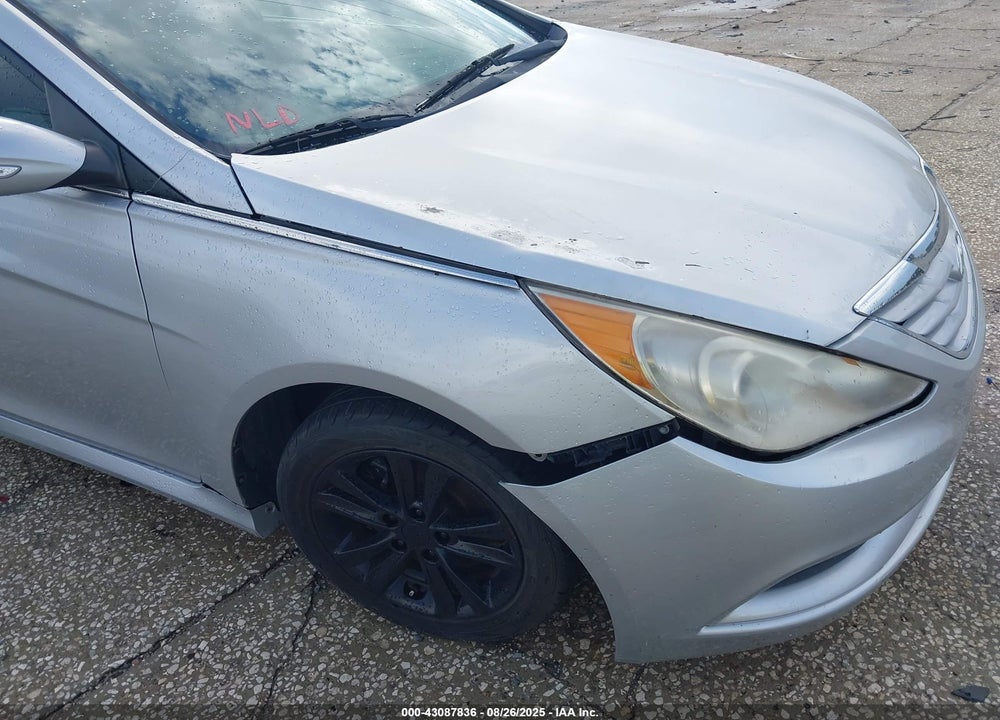 2014 HYUNDAI SONATA GLS VIN: 5NPEB4AC0EH884127