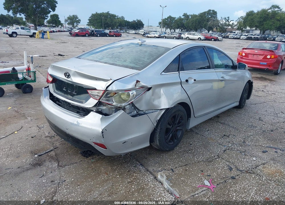 2014 HYUNDAI SONATA GLS VIN: 5NPEB4AC0EH884127