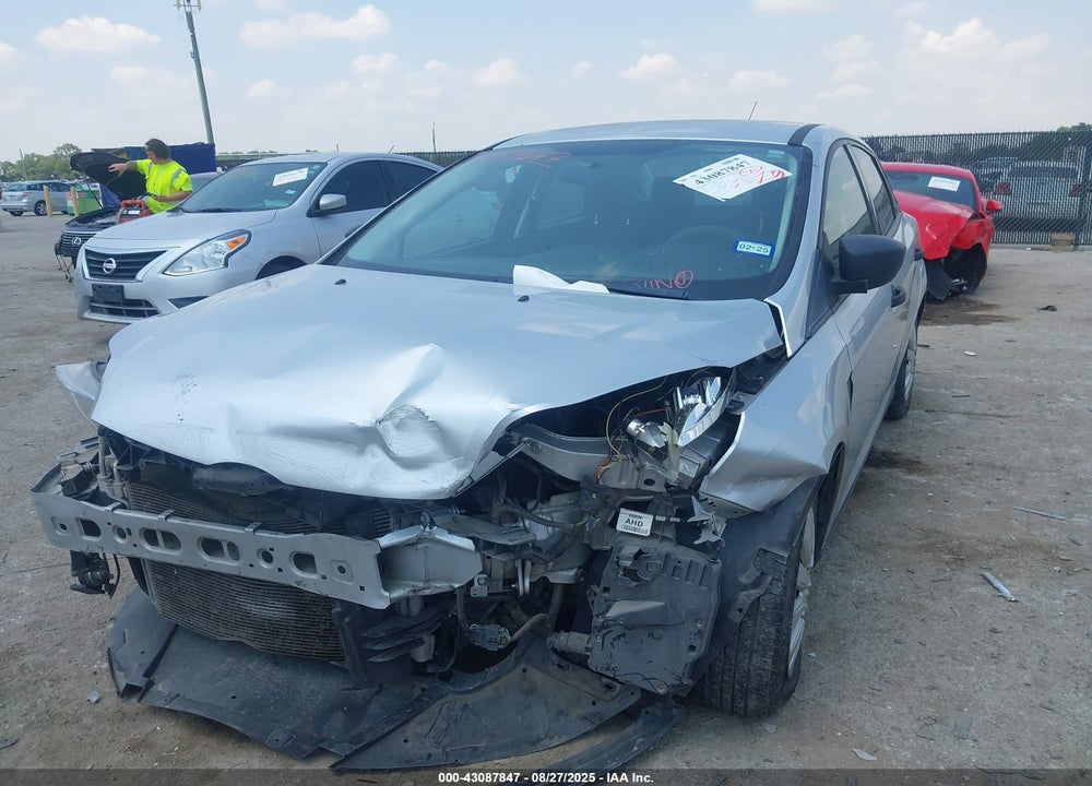 2012 FORD FOCUS VIN: 1FAHP3E26CL104818