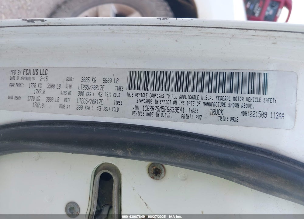 2015 RAM 1500 VIN: 1C6RR7SM5FS633541