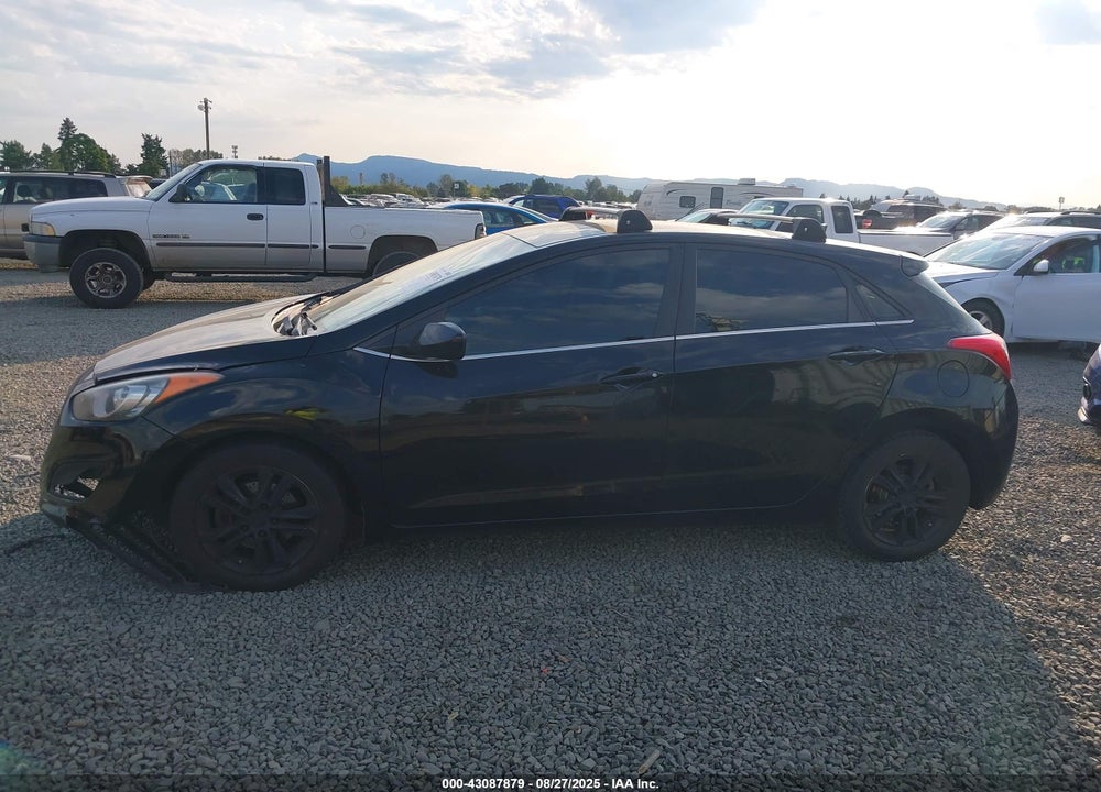 2013 HYUNDAI ELANTRA VIN: KMHD35LE6DU091184