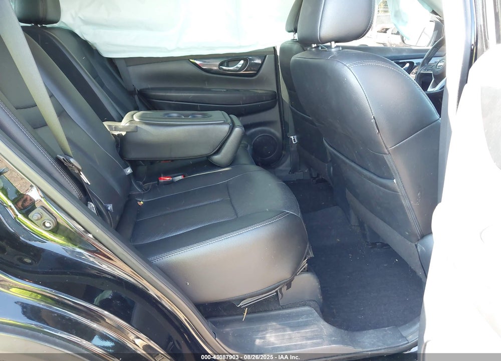 2019 NISSAN ROGUE VIN: 5N1AT2MV6KC825566