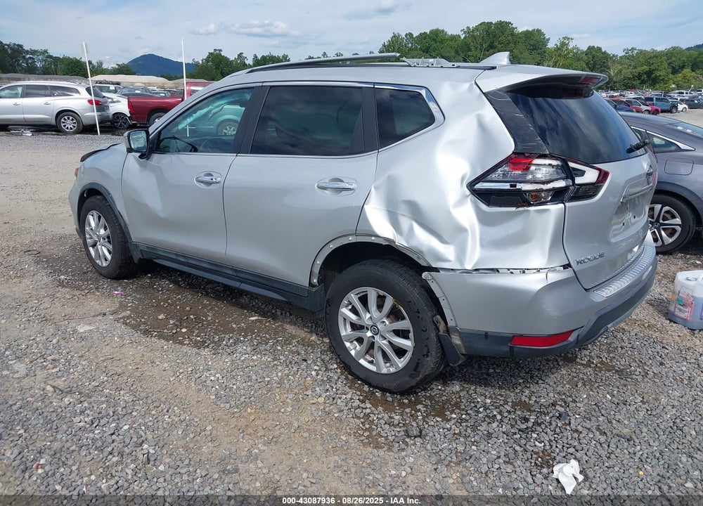 2017 NISSAN ROGUE VIN: 5N1AT2MV3HC881974