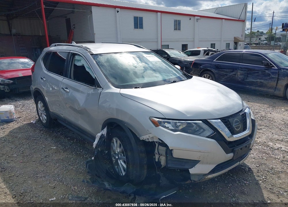 2017 NISSAN ROGUE VIN: 5N1AT2MV3HC881974