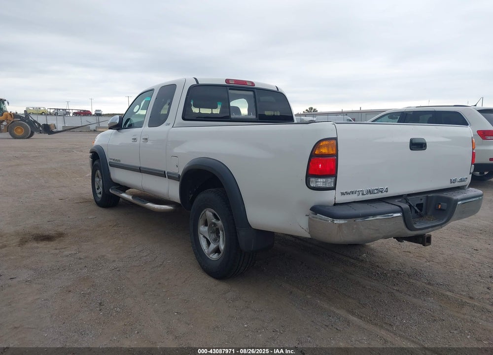 2000 TOYOTA TUNDRA SR5 V8 VIN: 5TBBT4415YS075160
