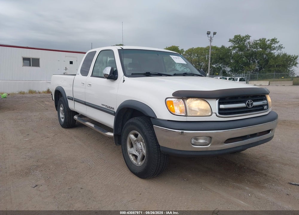 2000 TOYOTA TUNDRA SR5 V8 VIN: 5TBBT4415YS075160