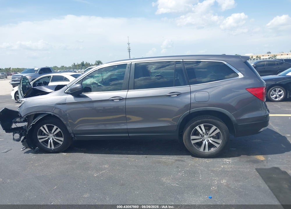 2017 HONDA PILOT VIN: 5FNYF6H54HB073258