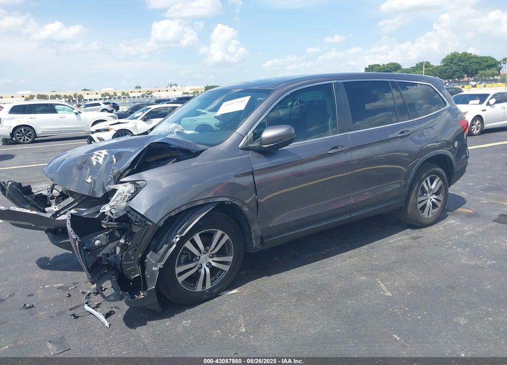 2017 HONDA PILOT VIN: 5FNYF6H54HB073258