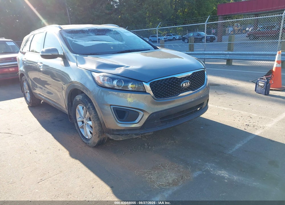 2016 KIA SORENTO 2.4L LX VIN: 5XYPG4A33GG033007