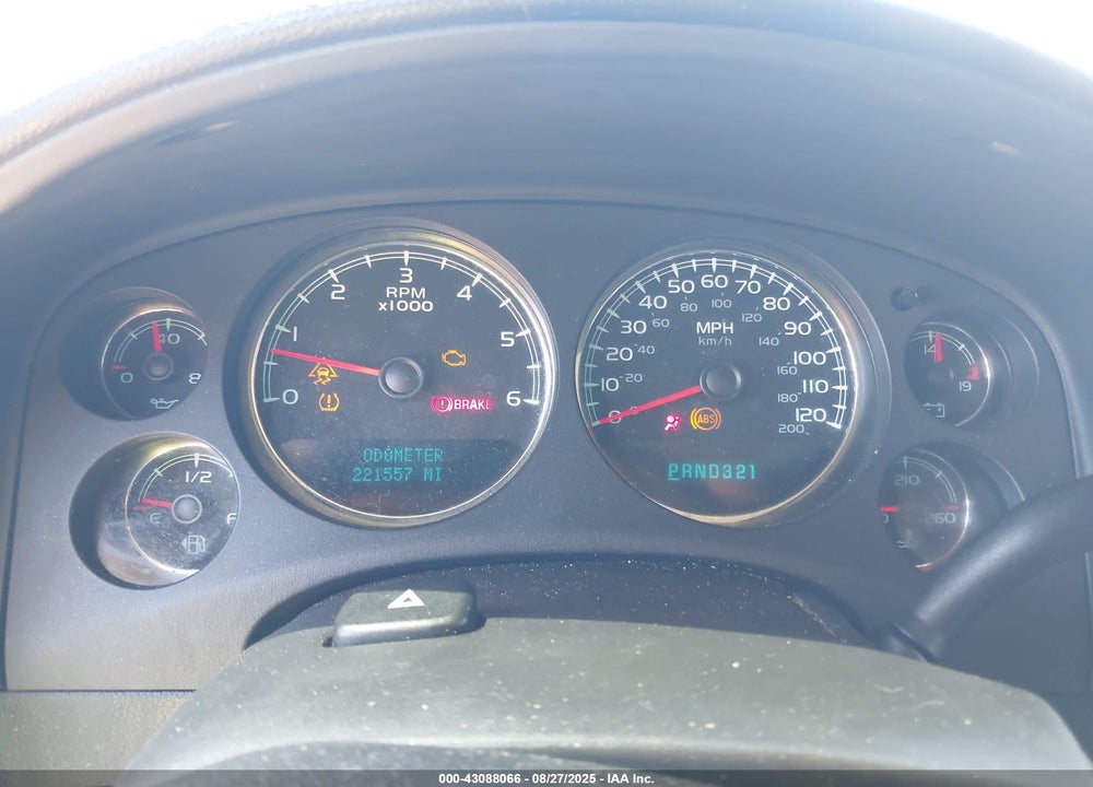 2007 CHEVROLET TAHOE VIN: 1GNFK130X7R137112
