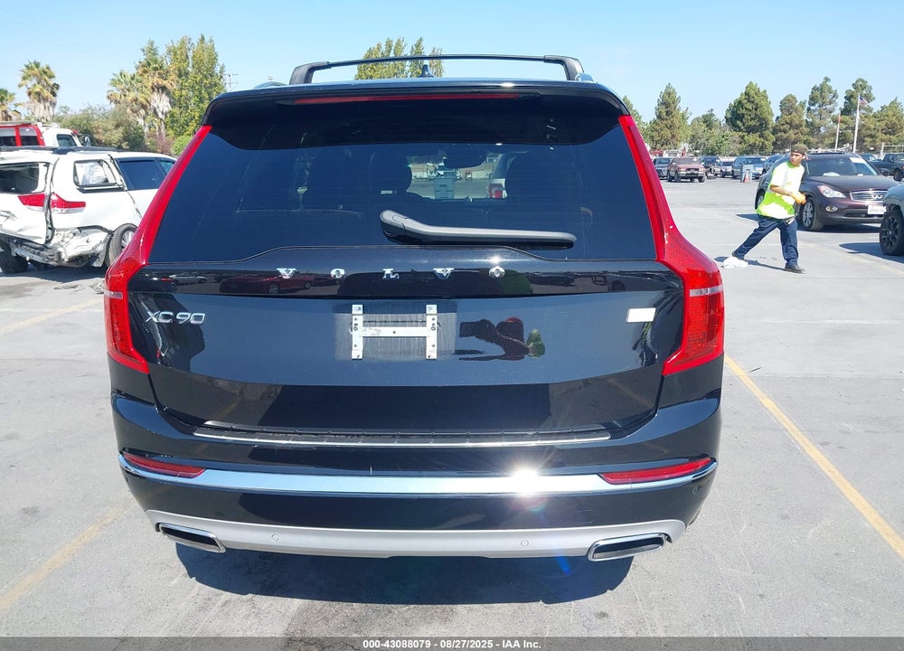 2021 VOLVO XC90 RECHARGE PLUG-IN HYBRID T8 INSCRIPTION 7 PASSENGER VIN: YV4BR0CL6M1675093