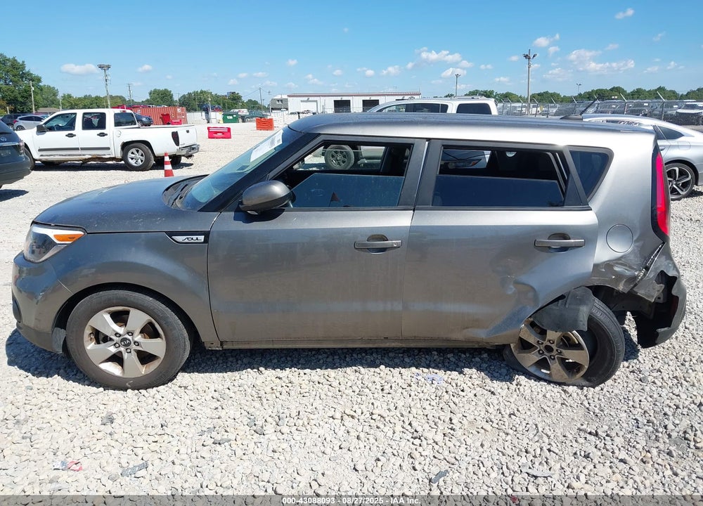 2018 KIA SOUL VIN: KNDJN2A23J7523670