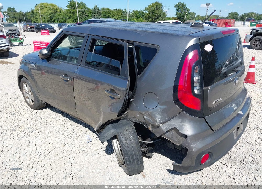 2018 KIA SOUL VIN: KNDJN2A23J7523670