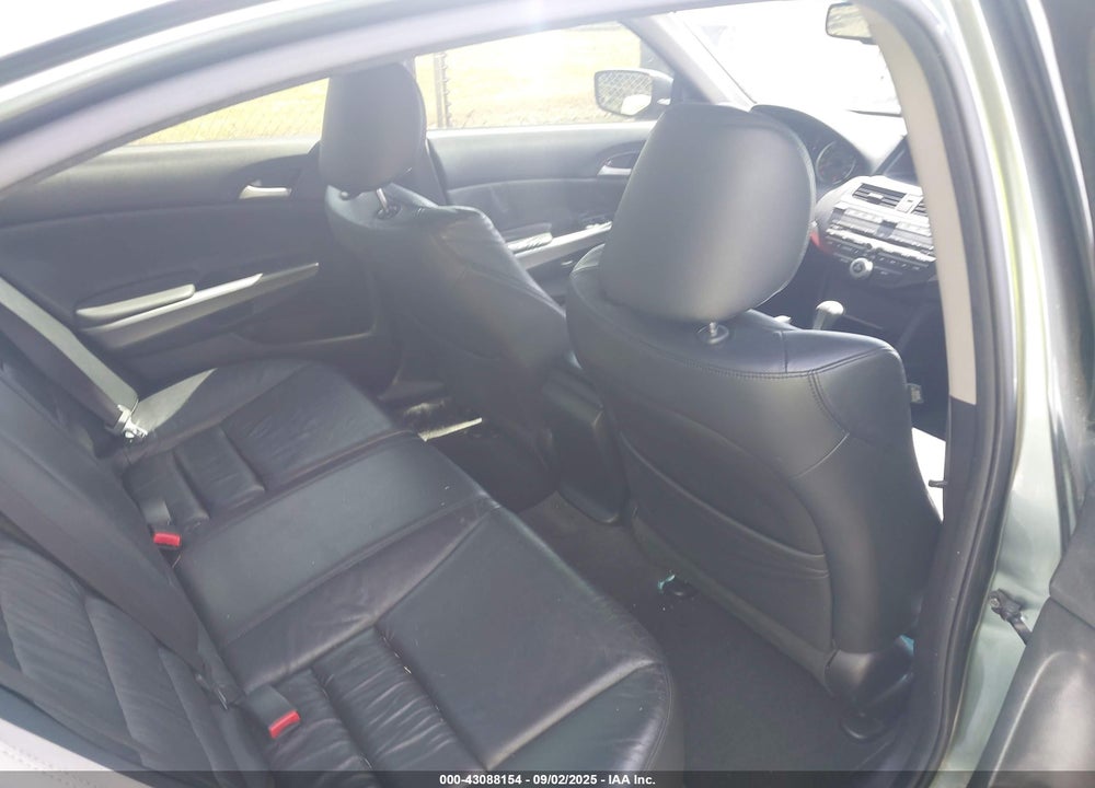 2008 HONDA ACCORD 2.4 EX-L VIN: JHMCP26828C075423