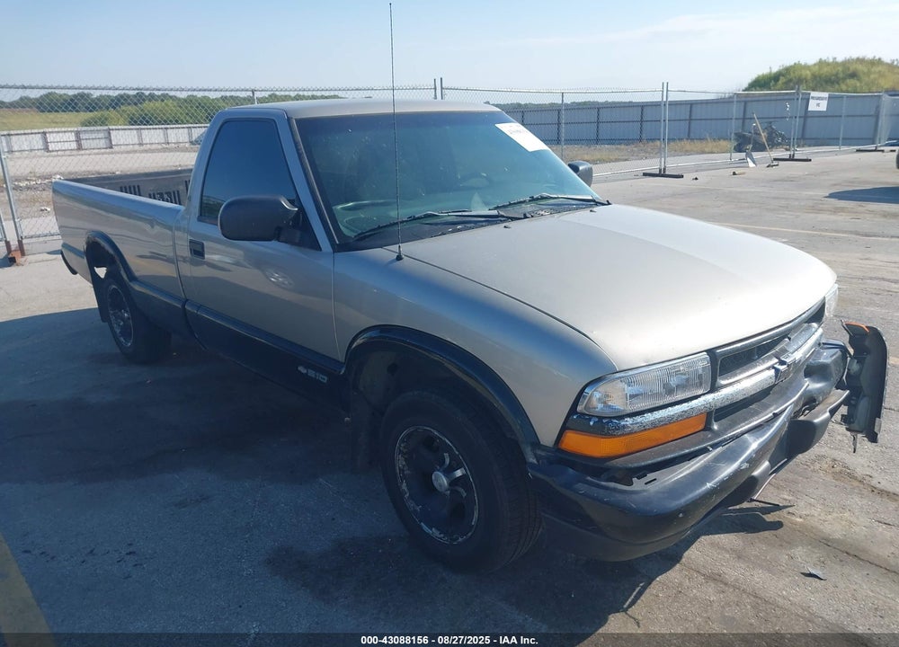 1998 CHEVROLET S-10 LS FLEETSIDE VIN: 1GCCS14X8W8237950