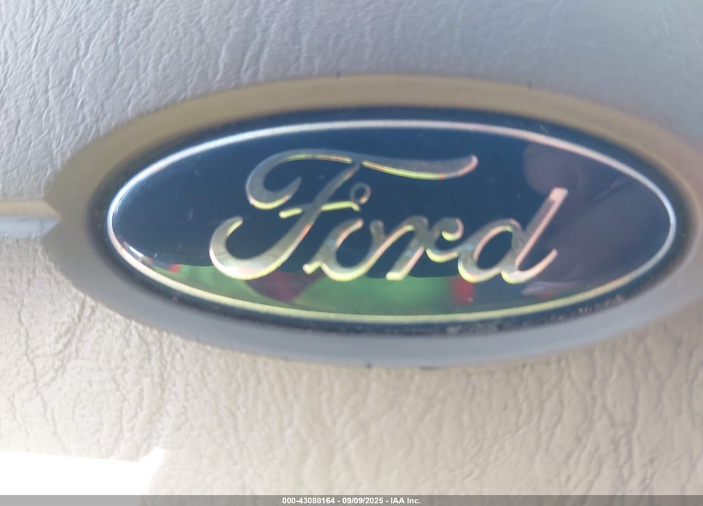 2006 FORD FOCUS VIN: 1FAHP34N06W191680