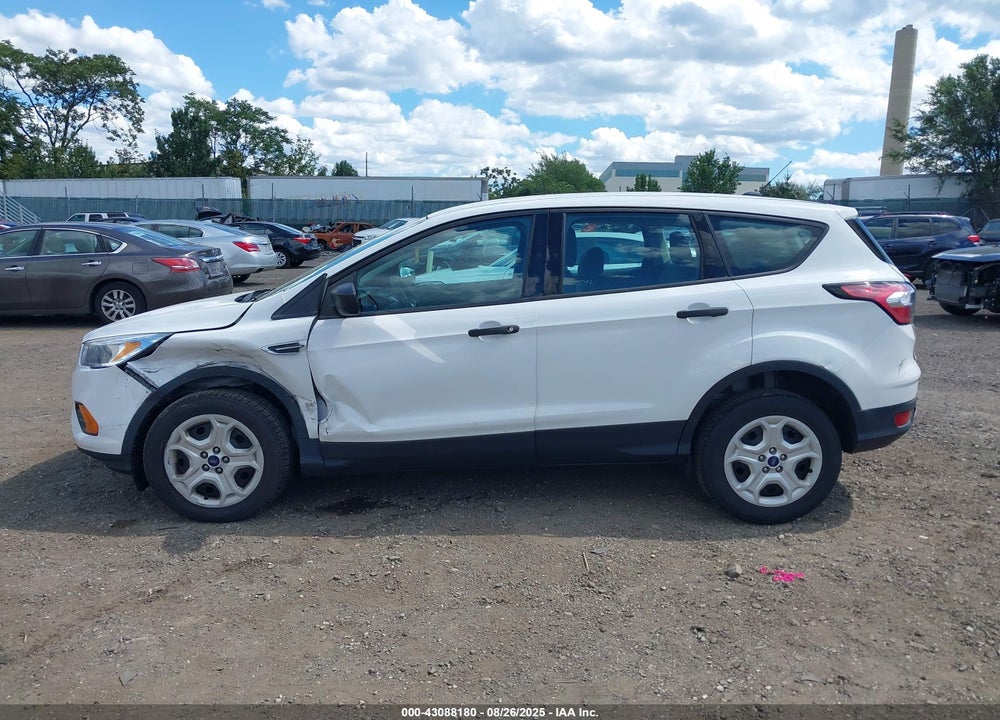 2017 FORD ESCAPE VIN: 1FMCU0F71HUE25636