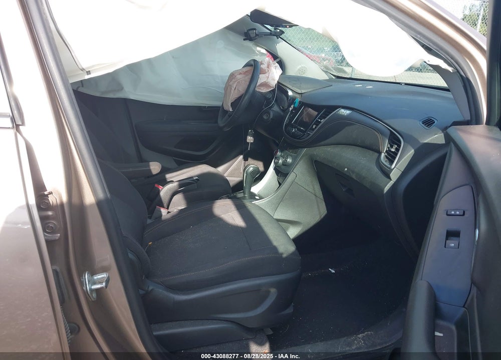 2018 CHEVROLET TRAX LT VIN: 3GNCJPSB8JL201450