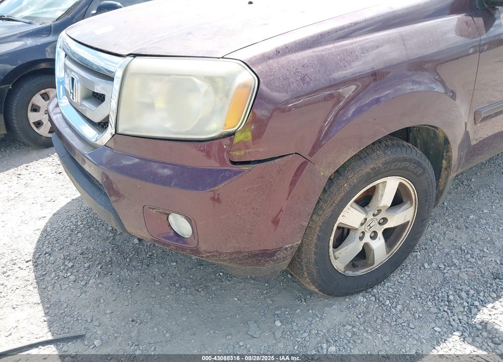 2011 HONDA PILOT EX-L VIN: 5FNYF4H58BB076224