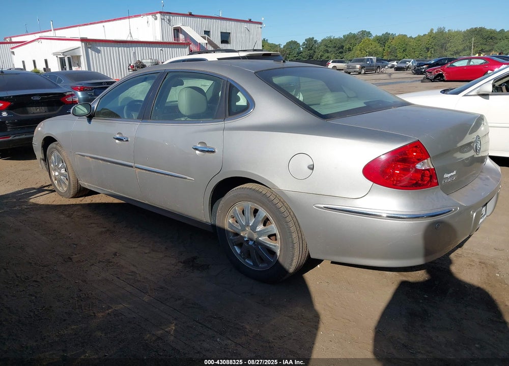 2008 BUICK LACROSSE VIN: 2G4WD582581162719