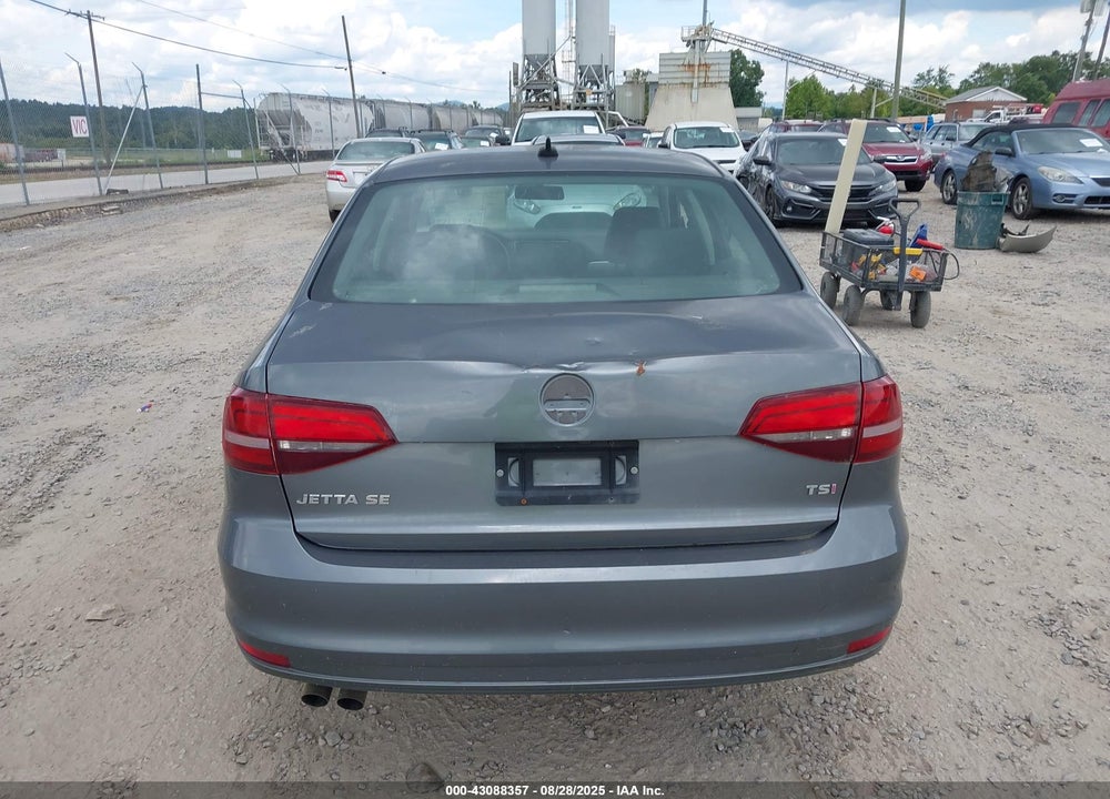 2017 VOLKSWAGEN JETTA 1.4T SE VIN: 3VWDB7AJ0HM330173