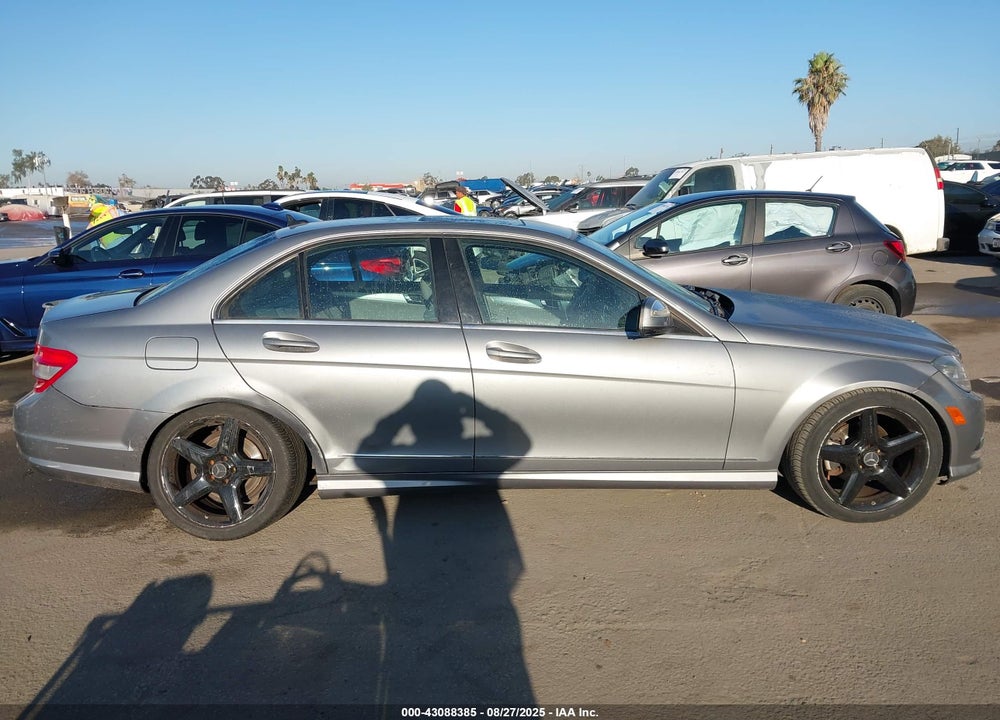 2008 MERCEDES-BENZ C 300 LUXURY/SPORT VIN: WDDGF54X88R034315
