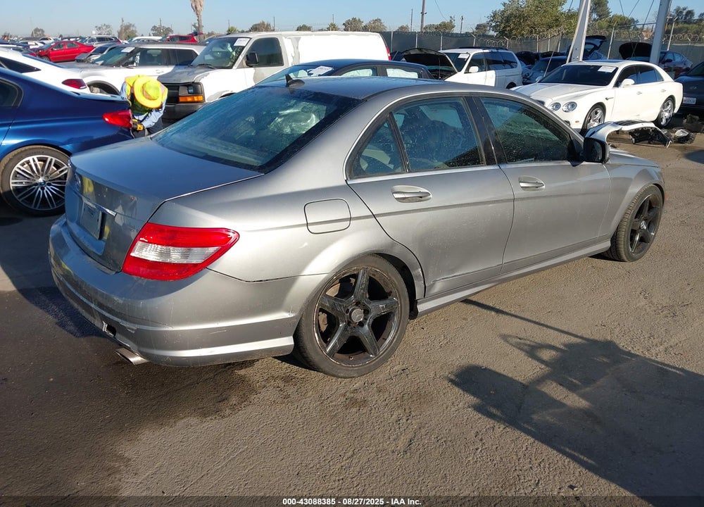2008 MERCEDES-BENZ C 300 LUXURY/SPORT VIN: WDDGF54X88R034315
