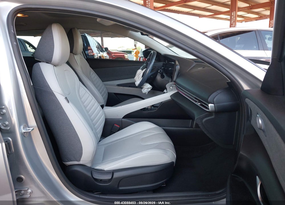 2021 HYUNDAI ELANTRA VIN: 5NPLP4AG2MH003728