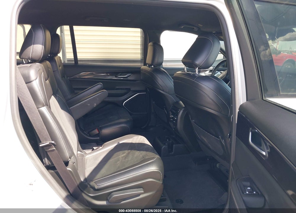 2021 JEEP GRAND CHEROKEE L ALTITUDE 4X2 VIN: 1C4RJJAG9M8207466