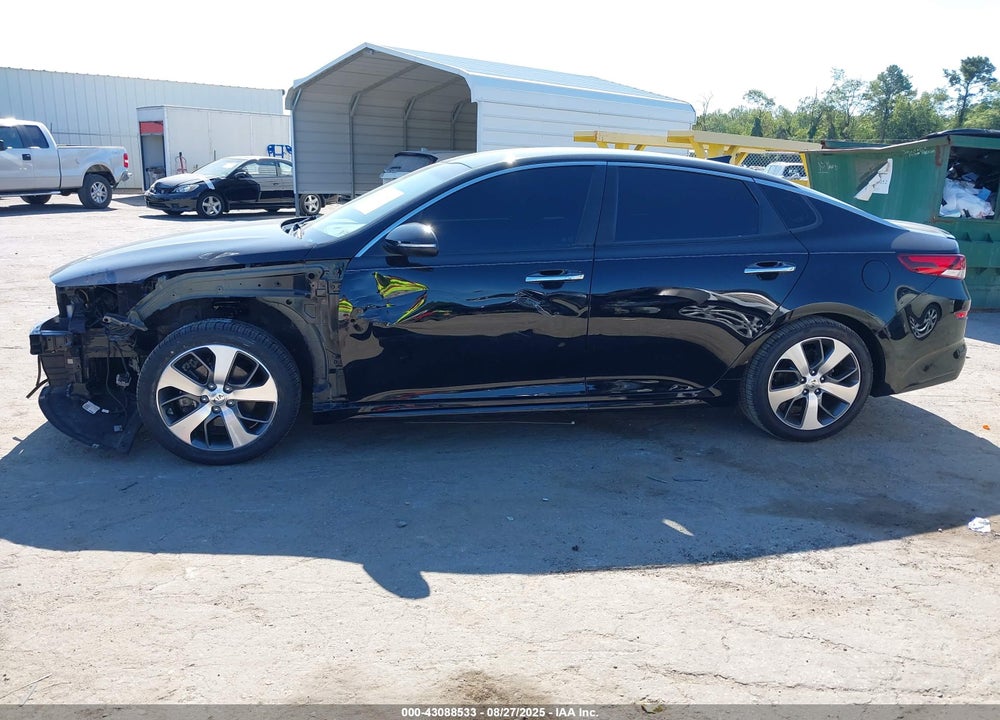 2020 KIA OPTIMA VIN: 5XXGT4L34LG411651